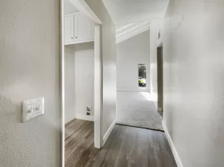 Photo #5: 220014181 Listing