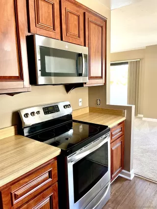 Photo #6: 220021077 Listing 