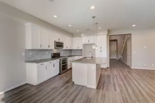 Photo #1: 220021305 Listing