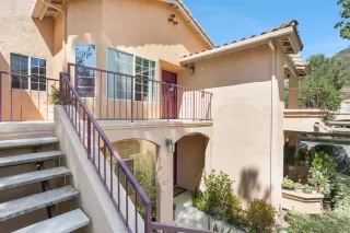 Photo #3: 220021553 Listing