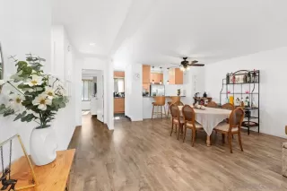 Photo #4: 220022000 Listing