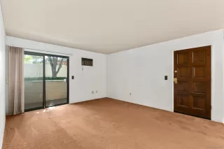 Photo #4: 220022124 Listing