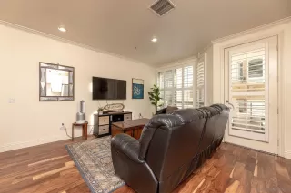 Photo #2: 220022178 Listing