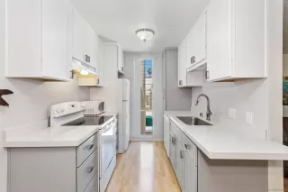 Photo #2: 220023793 Listing