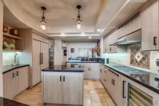 Photo #4: 220024417 Listing 