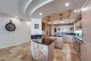 Photo #6: 220024417 Listing 