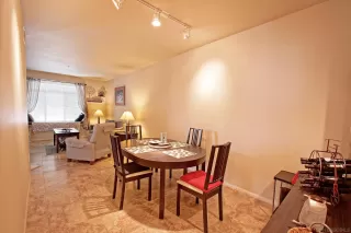 Photo #4: 220024610 Listing 