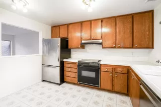 Photo #5: 220025431 Listing