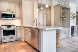 Photo #3: 220025438 Listing