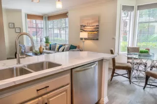 Photo #4: 220025438 Listing