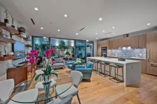 Photo #3: 220025606 Listing