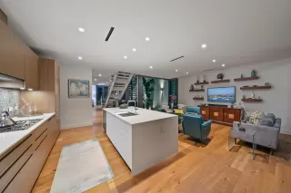 Photo #4: 220025606 Listing