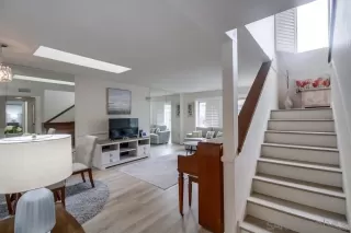 Photo #5: 220025944 Listing