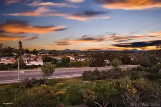 Photo #6: 220026196 Listing