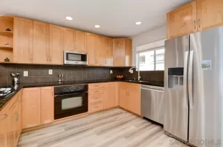 Photo #2: 220026315 Listing