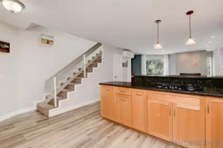 Photo #3: 220026315 Listing