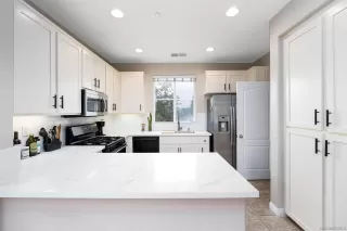 Photo #1: 220026382 Listing