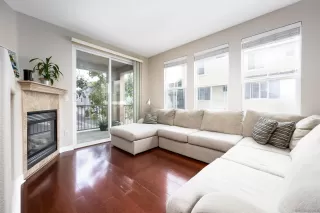 Photo #5: 220026382 Listing