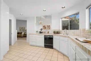 Photo #6: 220026460 Listing