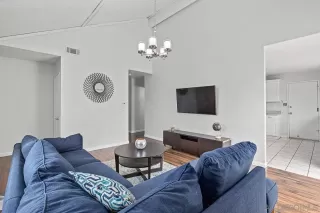 Photo #3: 220026583 Listing