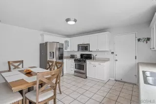 Photo #6: 220026583 Listing