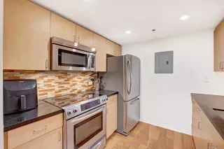 Photo #6: 220026718 Listing