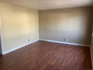 Photo #3: 220026734 Listing 