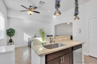 Photo #4: 220026891 Listing