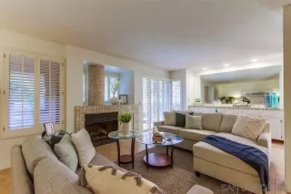 Photo #4: 220026925 Listing 