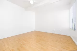 Photo #4: 220026995 Listing 