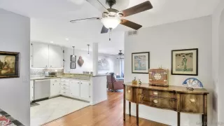 Photo #4: 220027300 Listing