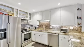 Photo #6: 220027300 Listing