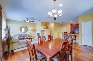 Photo #3: 220027383 Listing