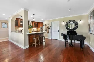 Photo #4: 220027696 Listing