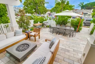 Photo #1: 220027776 Listing 