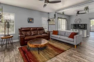 Photo #3: 220027942 Listing 