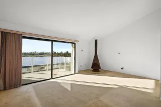 Photo #5: 220028014 Listing 