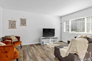 Photo #3: 220028019 Listing