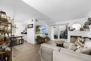 Photo #3: 220028107 Listing 