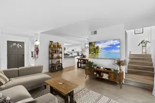 Photo #4: 220028107 Listing 