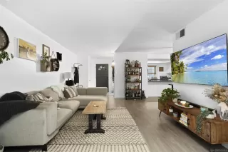 Photo #5: 220028107 Listing 