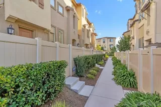 Photo #1: 220028202 Listing