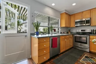 Photo #4: 220028504 Listing