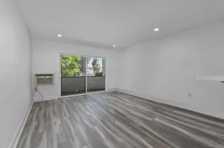 Photo #1: 220028750 Listing