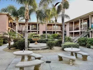 Photo #3: 220028899 Listing 