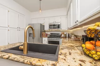 Photo #5: 220028925 Listing 