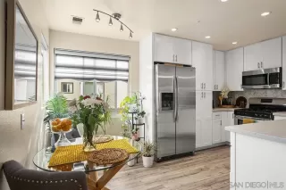 Photo #3: 220029189 Listing