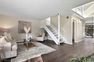 Photo #6: 220029218 Listing