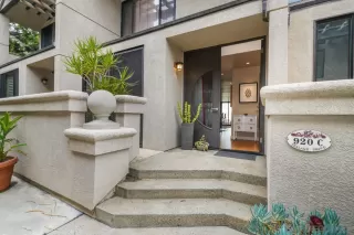 Photo #2: 220029371 Listing