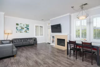 Photo #5: 220029431 Listing